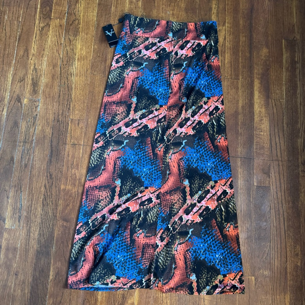 Vertigo Colorful Reptile Pattern  Skirt with high slit